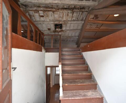  Bâtiment ancien unique dans le centre de Vrsar avec espace de bureau en bord de mer, à vendre ! - pic 32