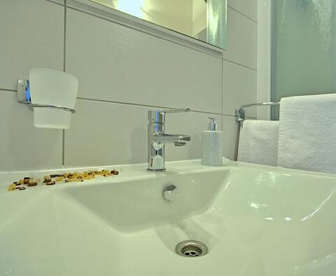 Charmante villa en pierre à Barban, à vendre - pic 41