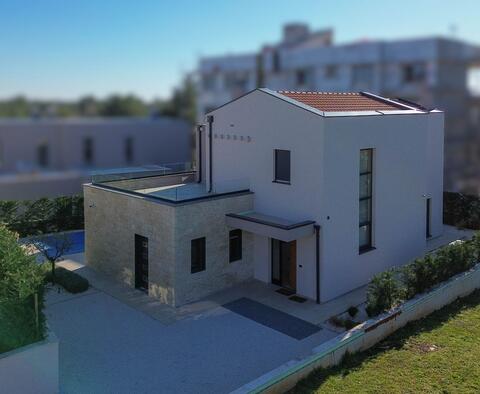 Modern villa in Poreč, just 1 km from the sea, for sale - pic 4