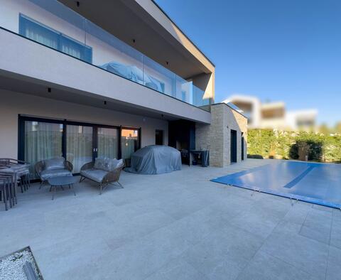 Modern villa in Poreč, just 1 km from the sea, for sale - pic 29