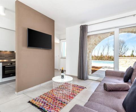 Apartmentkomplex 1,5 km vom Meer entfernt in Porec, zu verkaufen - foto 51