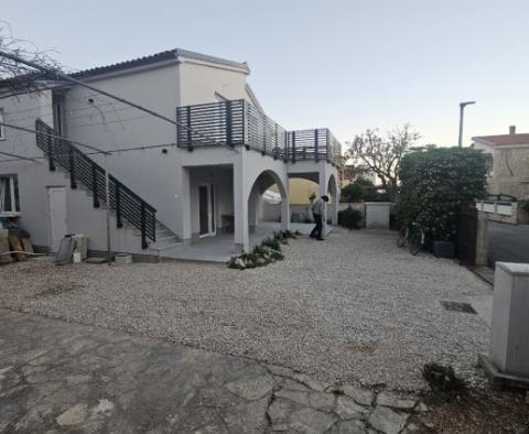 House with 3 apartments on Vir, 100m from the sea, for sale - pic 5