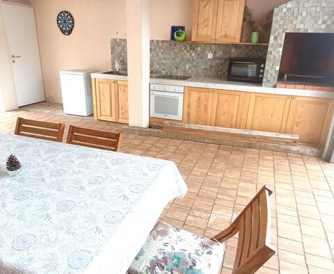 Haus in Medulin, 120 m vom Meer entfernt, zu verkaufen - foto 4