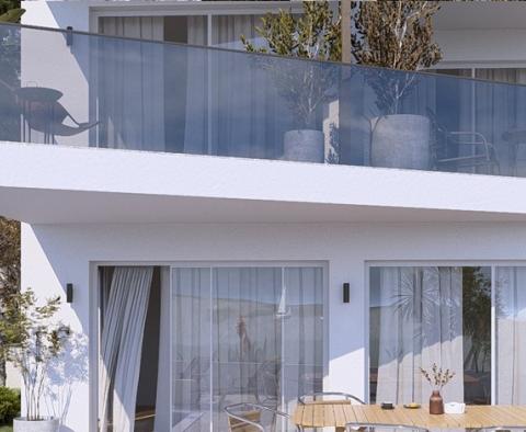 Luxus penthouse tetőterasszal, 1. sor a tenger felé, eladó - pic 12