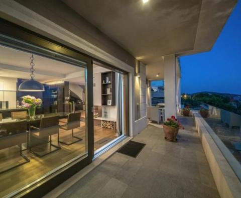 Well positioned on a green peninsula seafront villa with an entry to the beach, Croatia - pic 16