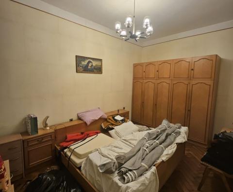 Haus in Lovran, 2. Reihe zum Meer, zu verkaufen - foto 16