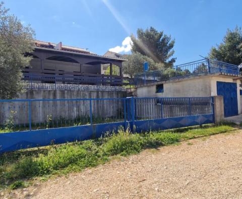 Haus in Grebastica, 1. Reihe zum Meer, zu verkaufen - foto 21