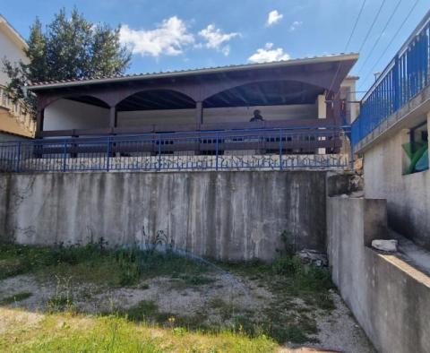 Haus in Grebastica, 1. Reihe zum Meer, zu verkaufen - foto 22