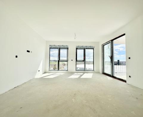Wunderschöne 2-Zimmer-Wohnung + Badezimmer mit Garten in einem Neubau, 700 m vom Meer in Umag, zu verkaufen - foto 10