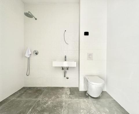 Top-quality 2-bedroom apartment with balcony in a new building, 700m from the sea, for sale - pic 6