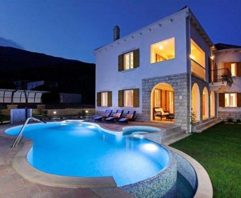 Discounted! Impressive villa in super-popular tourist destination - Bol town on the island of Brac! - pic 4