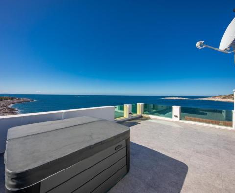 Brand-new villa by the sea in peaceful outskirts of Rogoznica with marvellous sea view - NOW READY! - pic 12