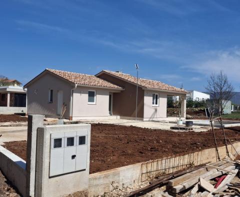 Modern new building with swimming pool in Labin, for sale - pic 2