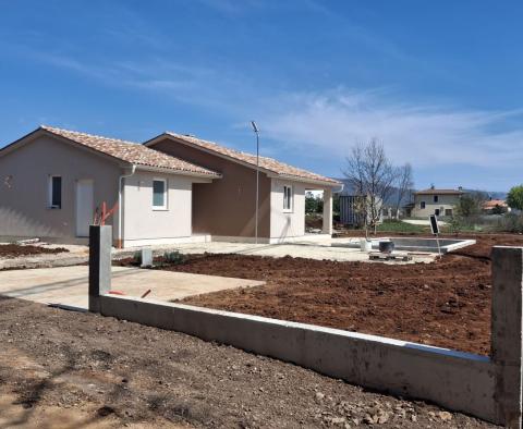 Modern new building with swimming pool in Labin, for sale - pic 3