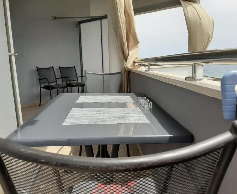 Super prix pour un appartement de 3 chambres, à 40 m de la mer à Rogoznica, à vendre - pic 5