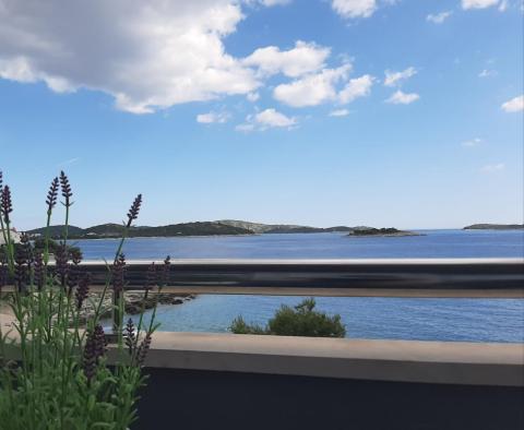 Super prix pour un appartement de 3 chambres, à 40 m de la mer à Rogoznica, à vendre - pic 7