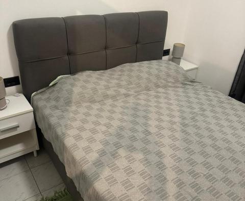 Super prix pour un appartement de 3 chambres, à 40 m de la mer à Rogoznica, à vendre - pic 19
