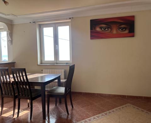 Cudowny apartament z oszałamiającym widokiem na morze i ogród w Glavani, Kostrena, na sprzedaż - pic 16