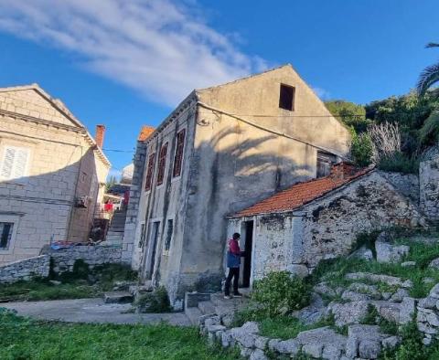 Terrain en première ligne avec ancienne maison et projet de rénovation à Korčula, à vendre - pic 18