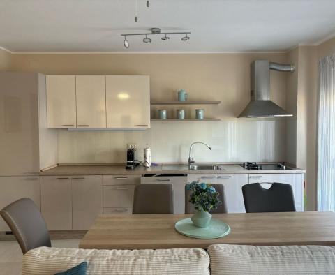 Appartement à Premantura, Medulin, à 600m de la plage, à vendre - pic 3