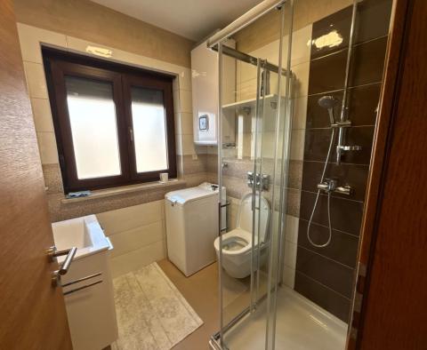 Appartement à Premantura, Medulin, à 600m de la plage, à vendre - pic 7