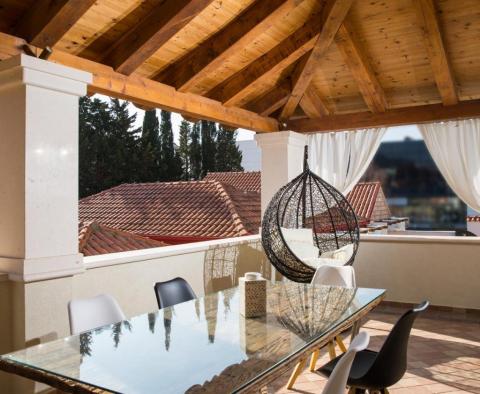 Luxusní vila 300 m od moře v oblasti Dubrovníku na prodej - pic 27