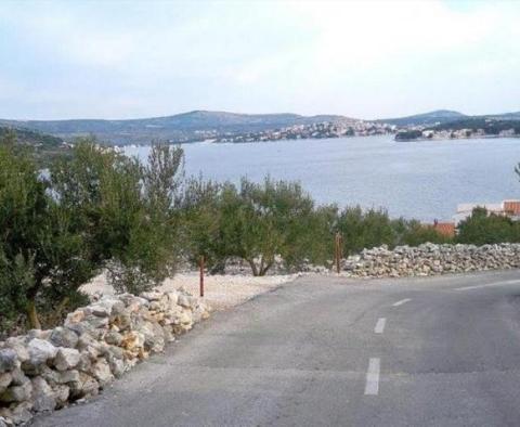 Un magnifique terrain urbanisé avec une vue magnifique sur la mer, Ražanj, Sibenik - pic 11