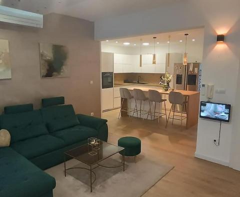 Dom w Kaštel Kambelovac, zaledwie 250 metrów od morza, na sprzedaż - pic 28