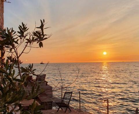 Apartament w pierwszej linii w Rovinj, na sprzedaż - pic 3