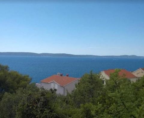 Pozemek 300 metrů od břehu na kopci s nádherným výhledem na moře, Čiovo, Chorvatsko - pic 2