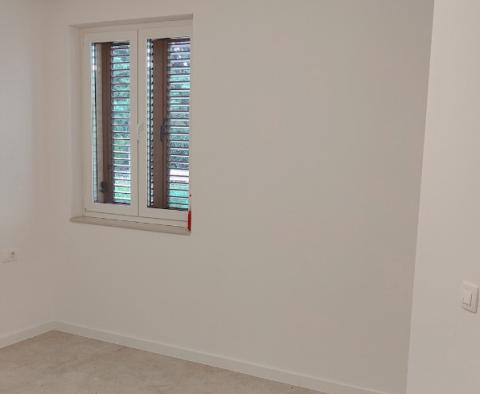 Appartements charmants en première ligne à Preko, Ugljan, à vendre - pic 25