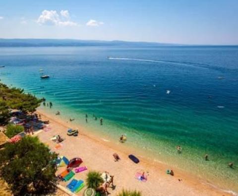 Fantastic seafront land for sale on Omis riviera near beachline - meant for apart-hotel construction! - pic 9