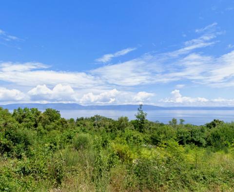 Urbanisiertes Bauland mit Meerblick 1800 m vom Meer entfernt im Gebiet Rabac, zu verkaufen - foto 5