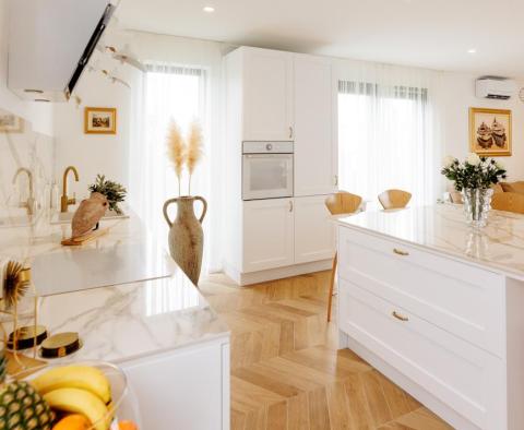 Villa moderne exceptionnelle sur Krk, à 1800 m de la mer, à vendre - pic 23