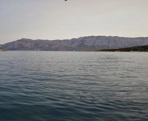 Possibilité unique de construire une villa de classe LUX sur la PREMIÈRE LIGNE dans une baie paisible sur l&#39;île de Brac près de Povlja ! - pic 4