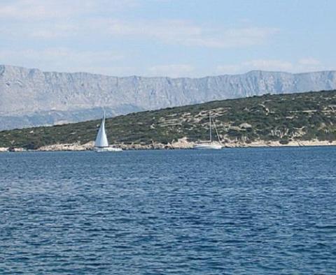 Unique possibility to build a LUX-class villa on the FIRST LINE in a peaceful bay on the Island of Brac near Povlja! - pic 6