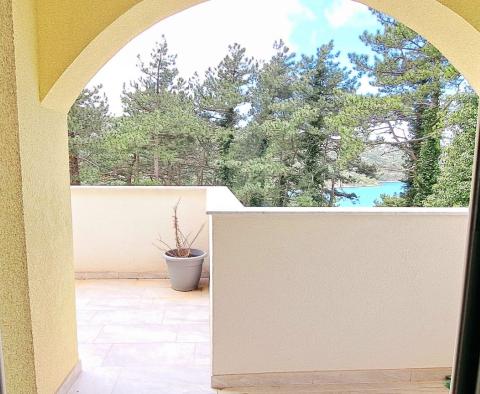 Bel appartement en duplex à seulement 100 m de la mer à Kraljevica, Rijeka, à vendre - pic 3