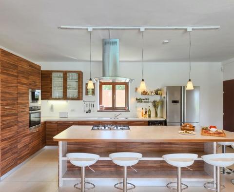 Impozáns vidéki villa medencével a Porec környékén, eladó - pic 21
