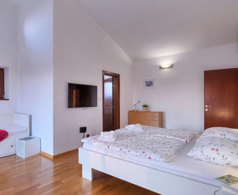 Impozáns vidéki villa medencével a Porec környékén, eladó - pic 38