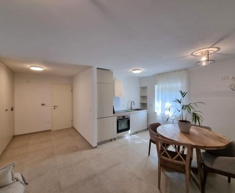 Újonnan felújított duplex lakás Tarban, Vabrigában eladó - pic 5