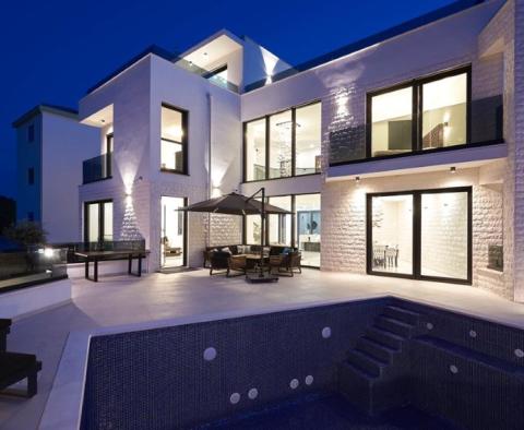 Wonderful villa on Ciovo, 500 meters from the sea, for sale - pic 33