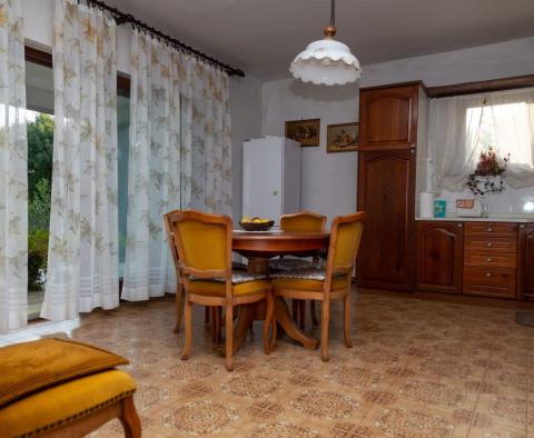 Eladó családi ház nagy kerttel és tengerre néző kilátással Kantridában, Rijeka - pic 12
