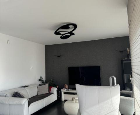 Wohnung in Marčeljeva Draga, Rijeka, 1. Reihe zum Meer, zu verkaufen - foto 7