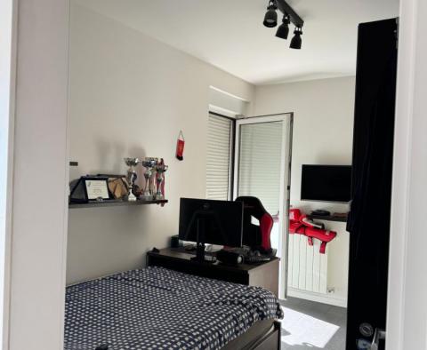 Wohnung in Marčeljeva Draga, Rijeka, 1. Reihe zum Meer, zu verkaufen - foto 17