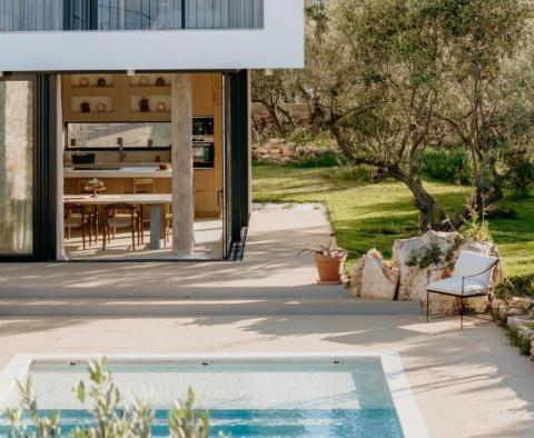 Magnificent stylish villa on Solta island, for sale - pic 11