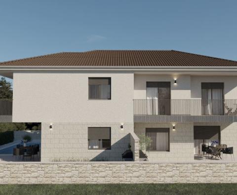 Schöne Doppelhaushälfte in Malinska mit Pool, zu verkaufen - foto 5