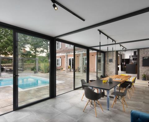 Einzigartige Designer-Villa in einer abgelegenen Gegend von Svetvincenat zu verkaufen - foto 7