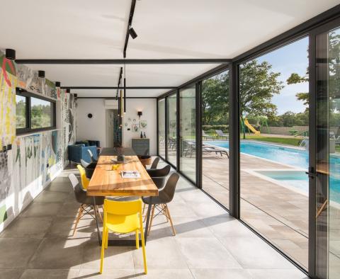 Einzigartige Designer-Villa in einer abgelegenen Gegend von Svetvincenat zu verkaufen - foto 8
