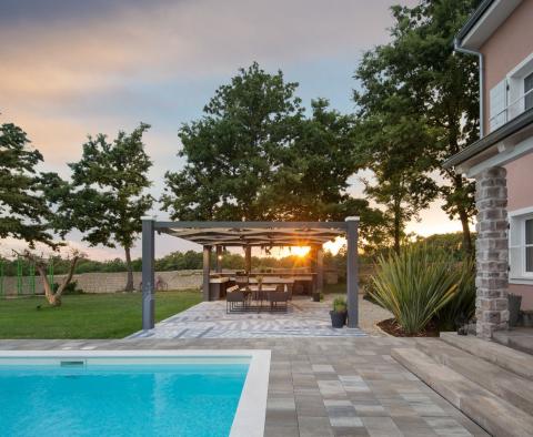 Einzigartige Designer-Villa in einer abgelegenen Gegend von Svetvincenat zu verkaufen - foto 27