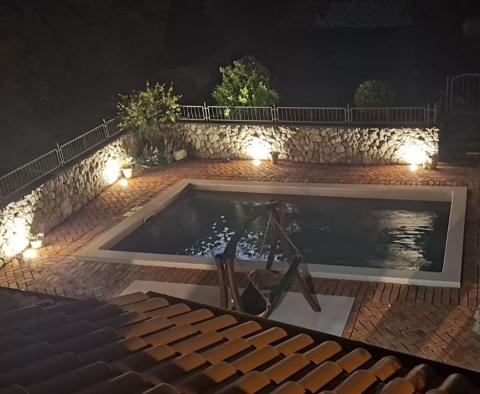 Schöne Steinvilla mit Schwimmbad in Brsec, zu verkaufen - foto 7